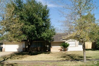 Building Photo - 5514 Arboles Dr