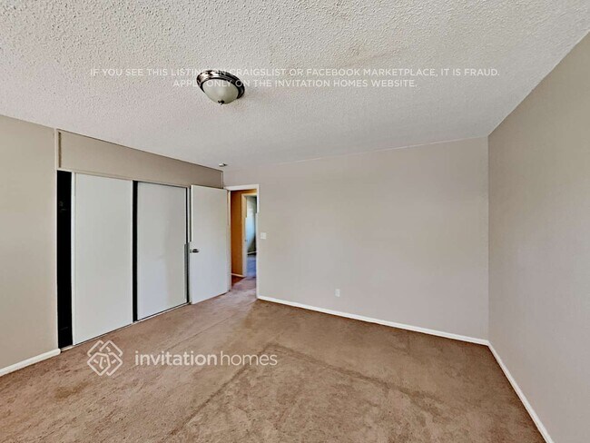 Building Photo - 8913 W 92nd Ave