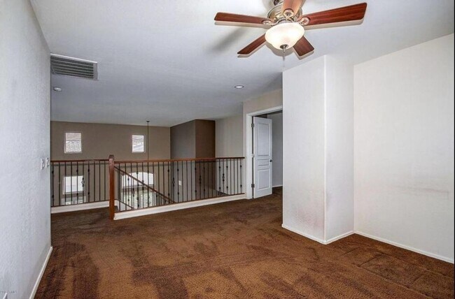 Building Photo - Stunning 4BR House in Phoenix with sparkling pool, resort style backyard and solar panles