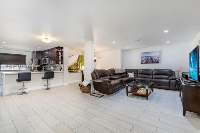 Building Photo - 3559 Magellan Cir