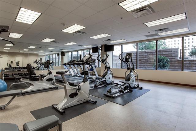 Building Photo - 1200 Main St