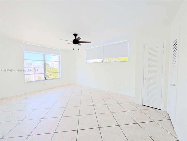 Building Photo - 1075 93rd St