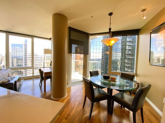 Building Photo - 1Bd/1.5BA Bellevue Condo