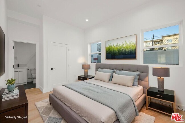 Building Photo - 1933 Magnolia Ave