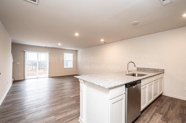 Building Photo - 1942 Tranquility Cir