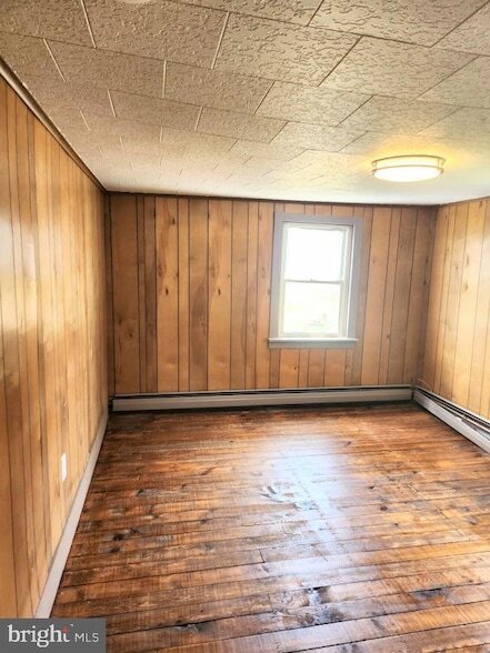 Building Photo - 1286 S Imler Valley Rd