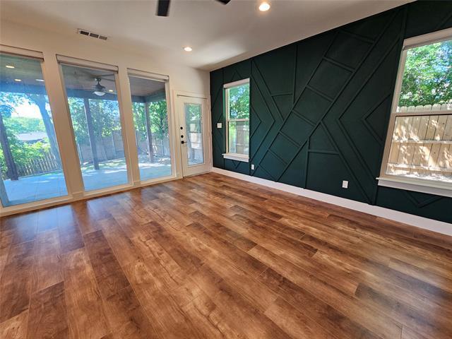 Building Photo - 2374 Southwood Dr