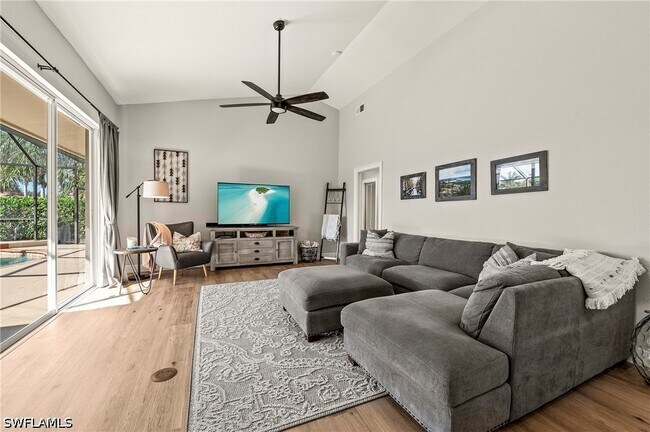 Building Photo - 1015 Tivoli Ln