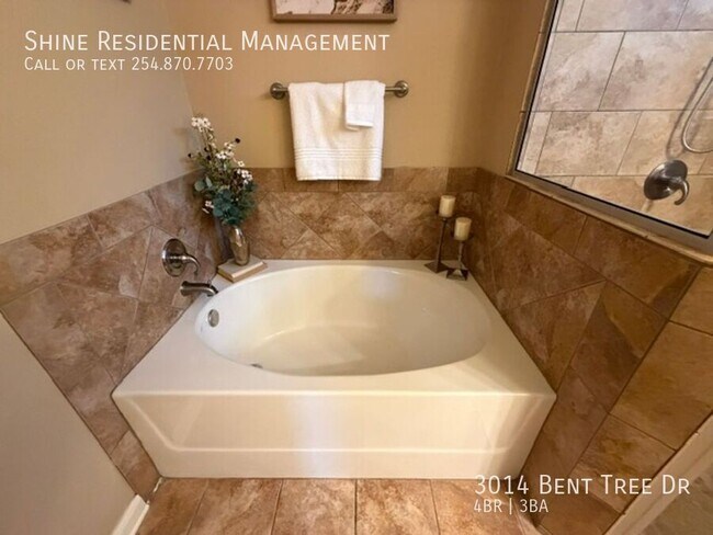 Building Photo - 3014 Bent Tree Dr