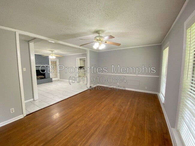 Building Photo - 8282 Fayette Cove