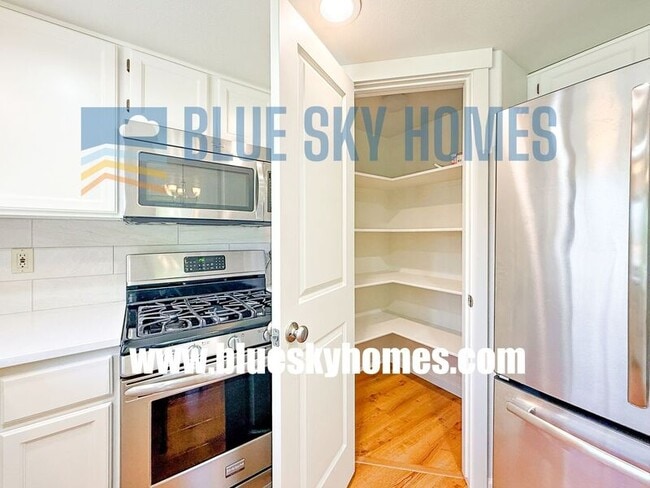 Building Photo - 3828 E Wormwood Ct