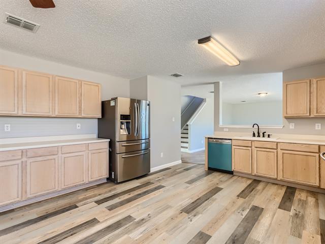 Building Photo - 1320 Blazing Star Trail