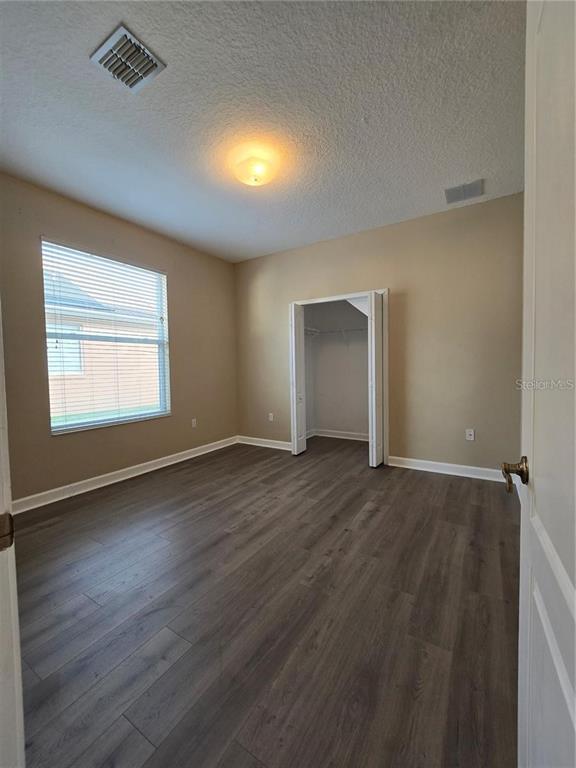Building Photo - 13613 Larsen Ln