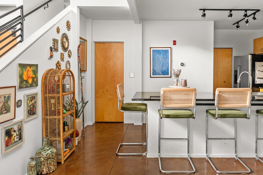 Building Photo - 195 Arizona Ave NE