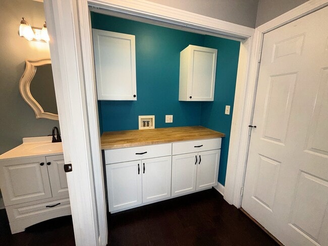 Building Photo - 7714 Northfield Ln