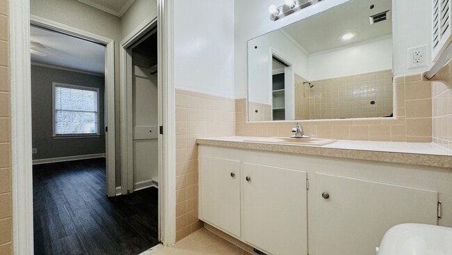 Building Photo - 815 W Palmetto St