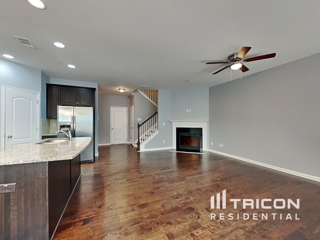 Building Photo - 3853 Augustine Pl