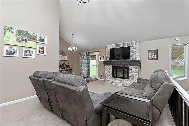 Livingroom - 919 NE 112th Ter