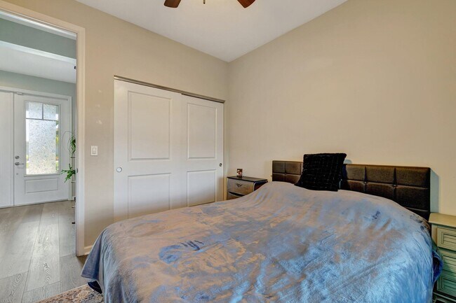 Building Photo - 10696 SW Estella Ln