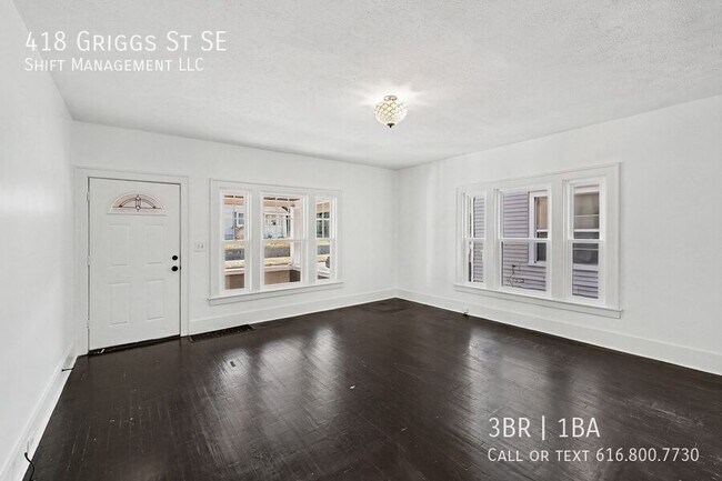 Building Photo - 418 Griggs St SE