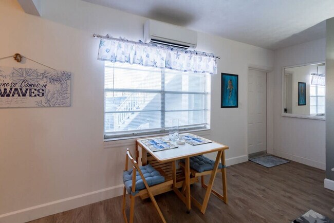 Building Photo - 141 California Ave