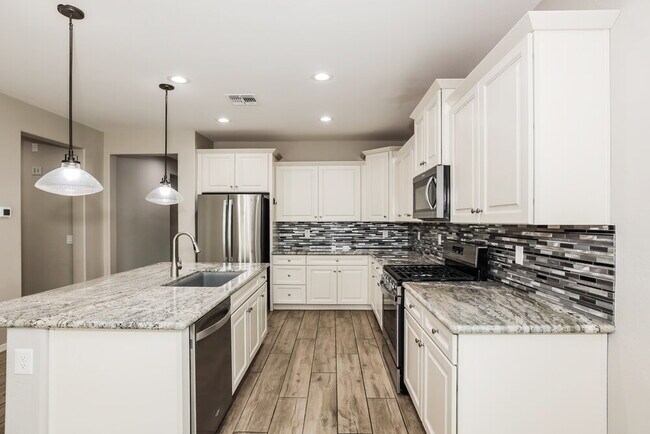 Building Photo - 12631 W Junipero Ct