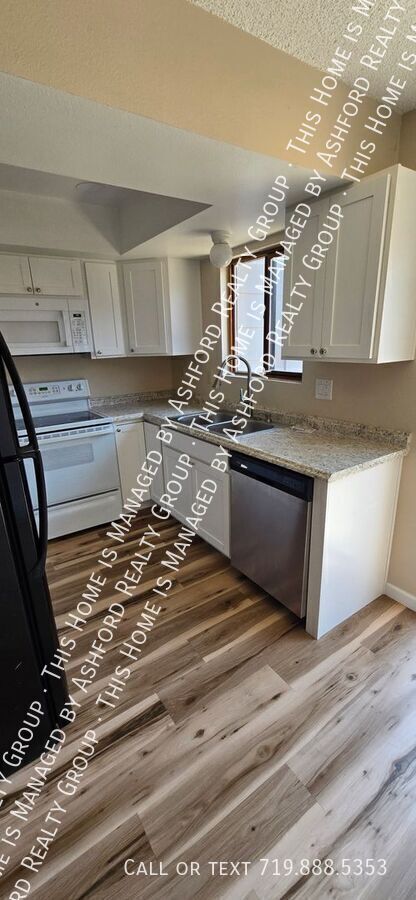 Building Photo - 1304 Soaring Eagle Dr