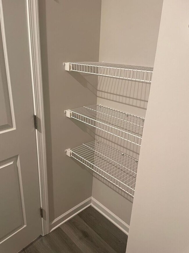 Building Photo - Stunning 3BR 3BA Home w/ Private Patio • Full Appliance Suite • Wooded-View Patio in Nashville