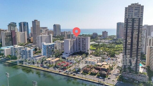 Building Photo - 430 Keoniana St