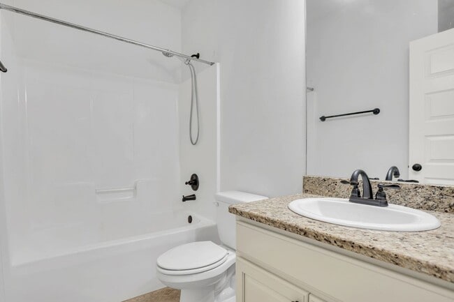 Building Photo - Rosemary Gate Townhome For Rent