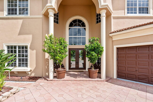 Building Photo - 12442 Equine Ln