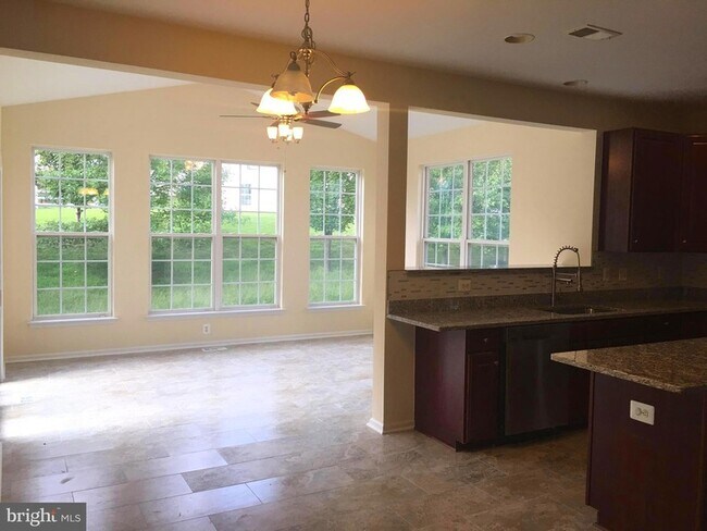 Building Photo - 12910 Belle Meade Trace