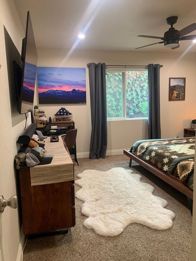 Building Photo - GORGEOUS 3/2.5 Bath Remodeled Home with Stunning Views in Alpine