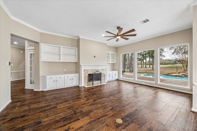 Building Photo - 123 N Concord Forest Cir