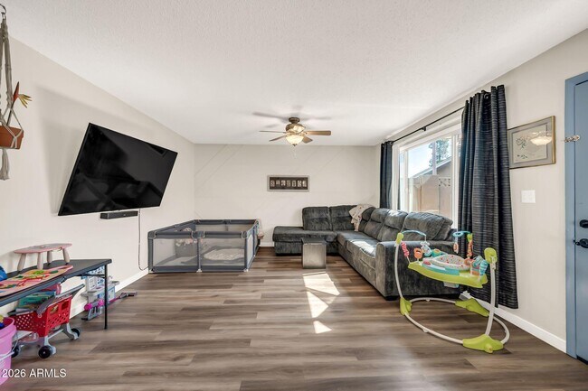 Building Photo - 1310 S Pima