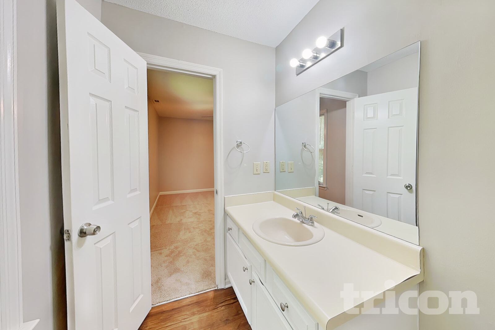 Building Photo - 1202 Holly Hills Dr SW