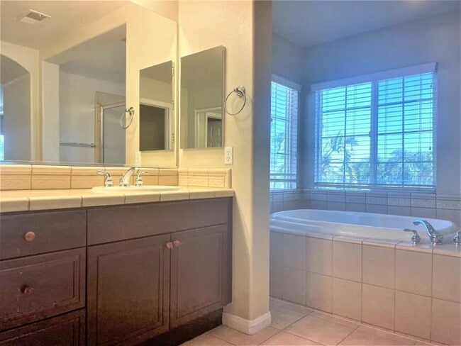 Building Photo - 12571 Chimney Rock Dr