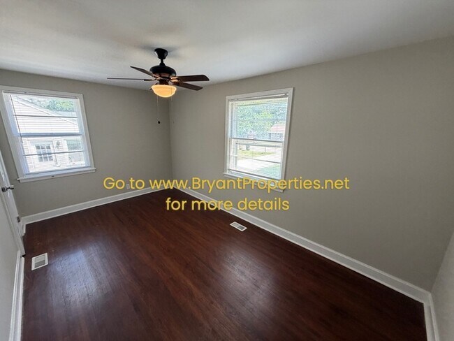 Building Photo - 2914 Lakeland Dr