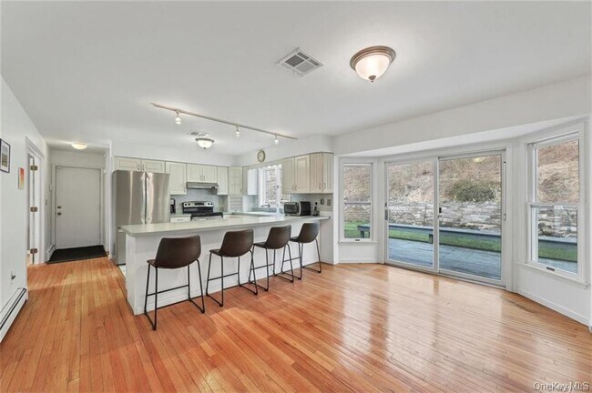 Building Photo - 132 Prospect Rd