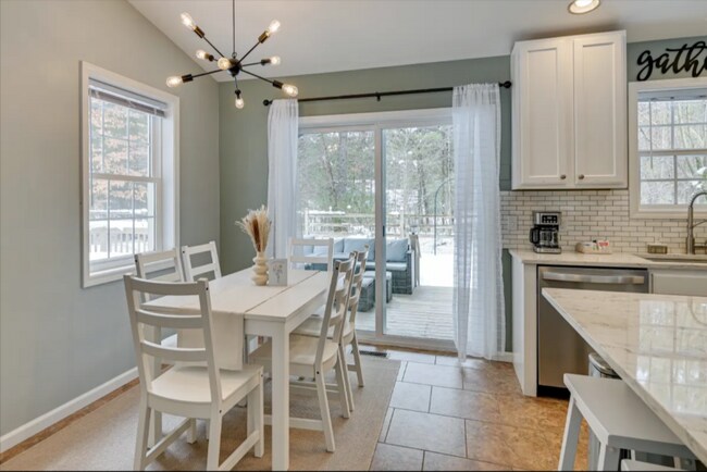 Building Photo - 38 Fawn Ln