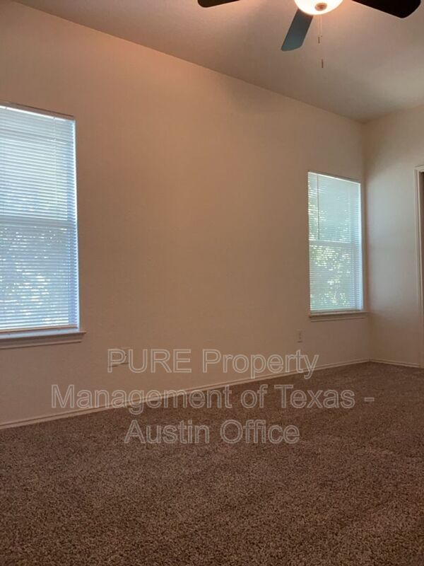 Building Photo - 304 Windridge Village Cove