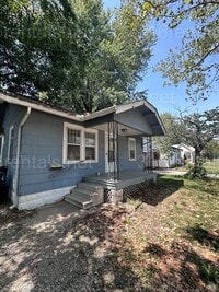 Building Photo - $895- 2 bed 1 bath - Single Family Home