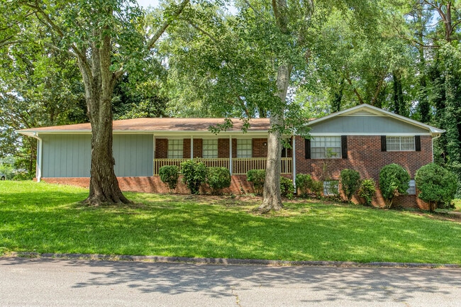 Building Photo - 3959 Wedgewood Ln