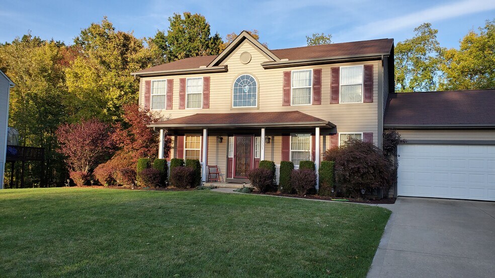 Primary Photo - 3331 Hidden Brook Dr