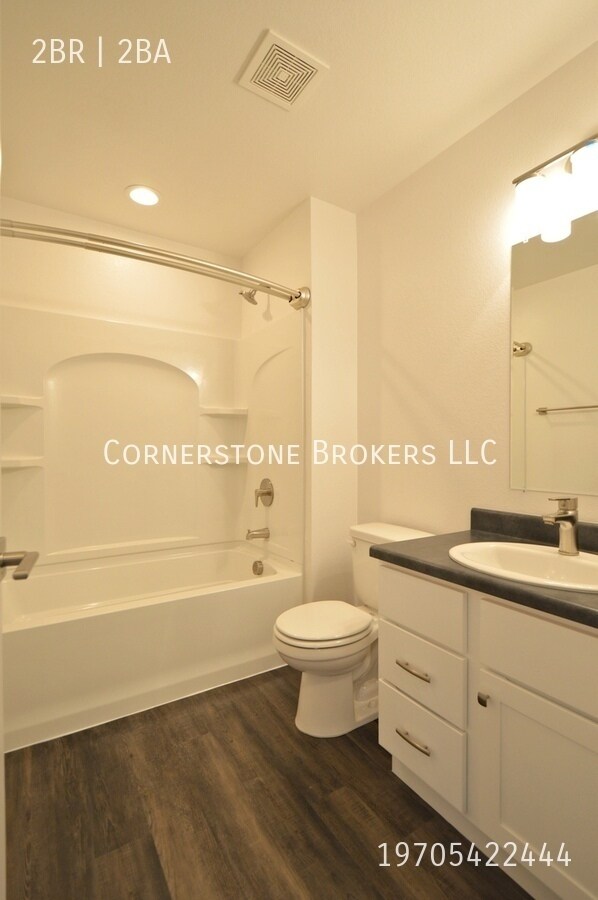 Building Photo - 102 Parkview Ct