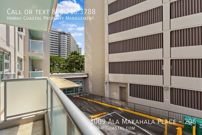 Building Photo - 3009 Ala Makahala Pl