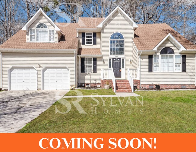 Primary Photo - Easy living in this 4 BR, 2.5 BA home