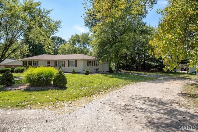 Building Photo - 107 Mark Trail Dr