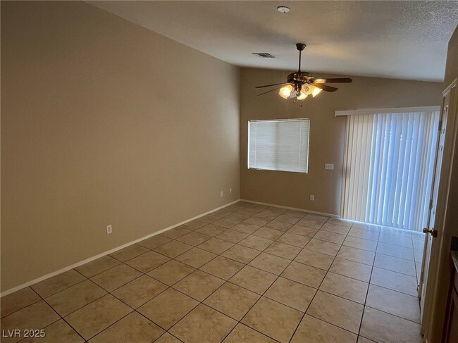 Building Photo - 5026 Paradise Harbor Pl