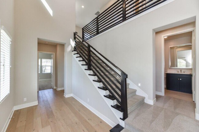 Building Photo - 4bd/4.5ba Single Family House w/ VIEW Gated Community Altair Irvine for rent